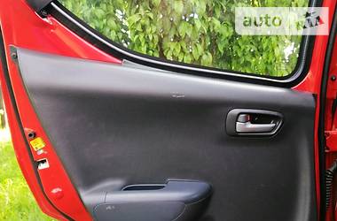 Хетчбек Nissan Pixo 2012 в 