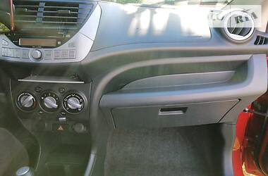 Хетчбек Nissan Pixo 2012 в 