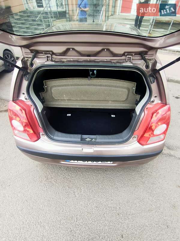 Хетчбек Nissan Pixo 2009 в Івано-Франківську