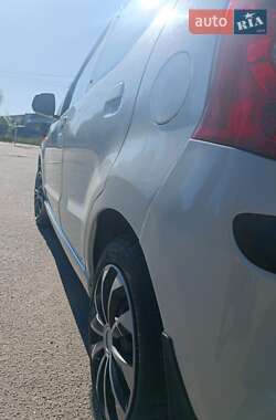 Хетчбек Nissan Pixo 2010 в Вінниці