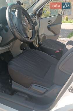 Хетчбек Nissan Pixo 2010 в Вінниці