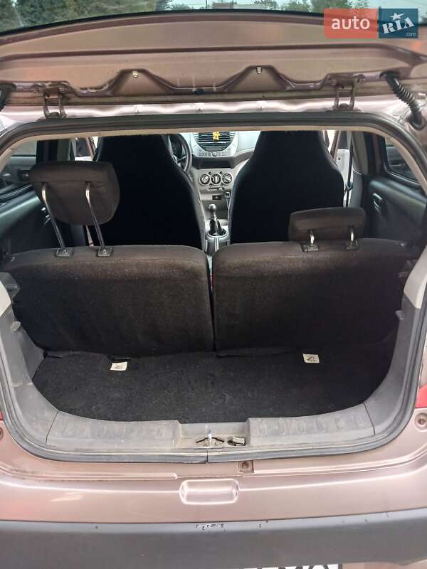 Хэтчбек Nissan Pixo 2009 в Львове