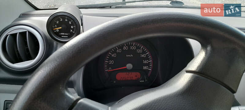 Хэтчбек Nissan Pixo 2010 в Львове фото 18 Хэтчбек Nissan Pixo 2010 в Львове