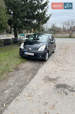 Хэтчбек Nissan Pixo 2009 в Нетешине