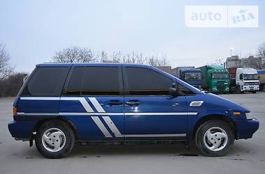 Минивэн Nissan Prairie 1990 в Каменец-Подольском