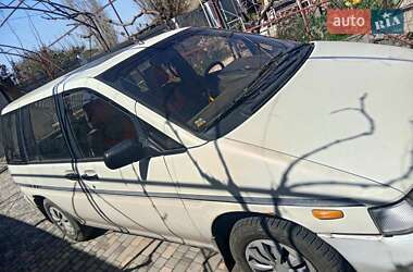 Минивэн Nissan Prairie 1990 в 