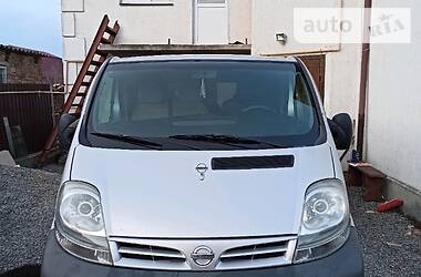 Вантажопасажирський фургон Nissan Primastar 2003 в 