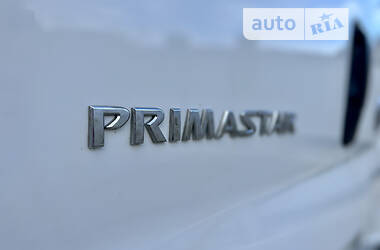 Грузовой фургон Nissan Primastar 2011 в Львове