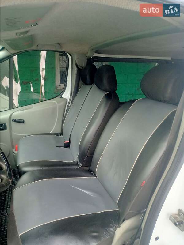 Мінівен Nissan Primastar 2004 в Дунаївцях