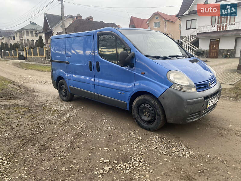 Грузовой фургон Nissan Primastar 2004 в 