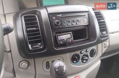 Вантажопасажирський фургон Nissan Primastar 2010 в 