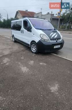 Минивэн Nissan Primastar 2003 в  фото 19 Минивэн Nissan Primastar 2003 в