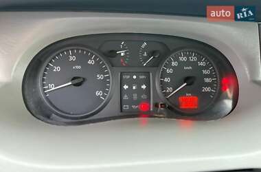 Мінівен Nissan Primastar 2003 в Кам'янець-Подільському