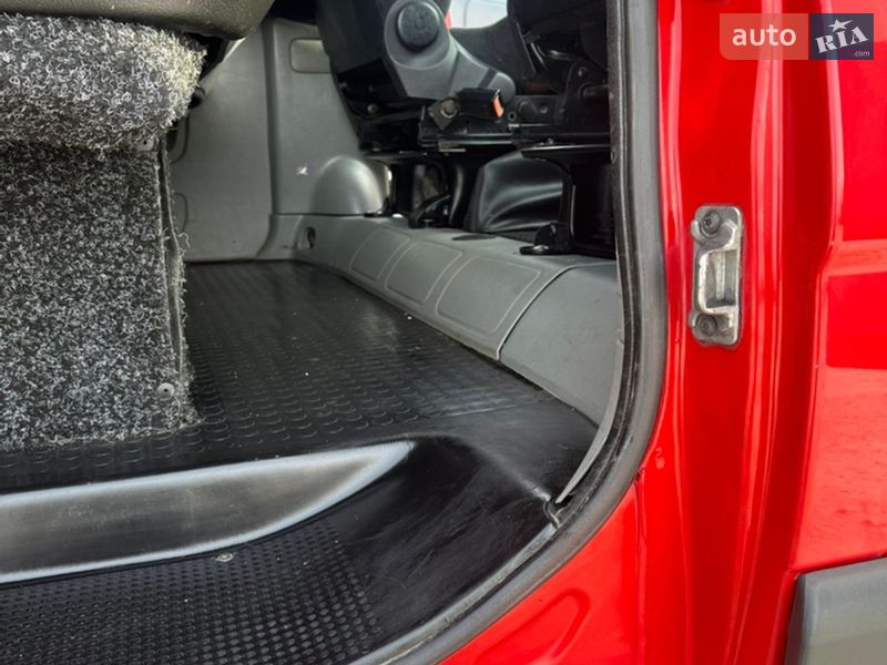 Мінівен Nissan Primastar 2008 в Львові