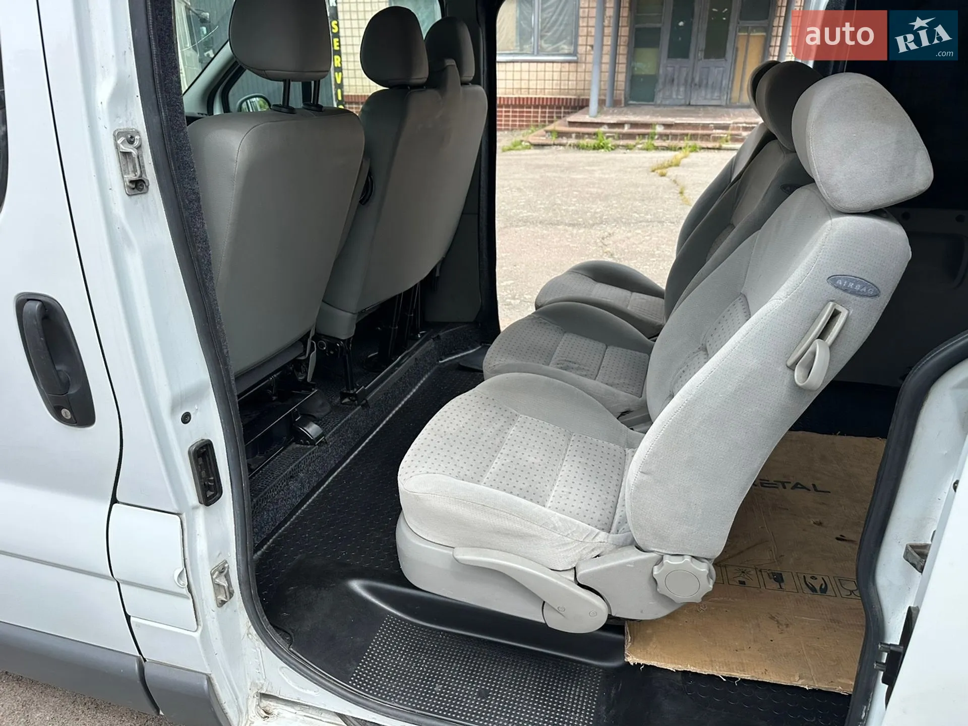 2011 Nissan Primastar - мініатюра 15