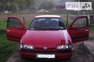 Седан Nissan Primera 1993 в Ивано-Франковске