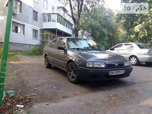 Nissan Primera 1991 года