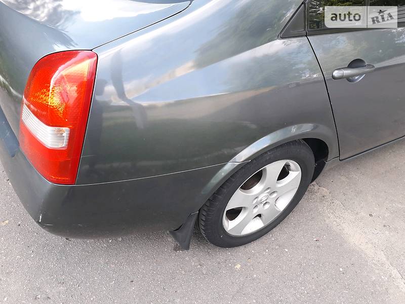 Седан Nissan Primera 2003 в Нововолинську
