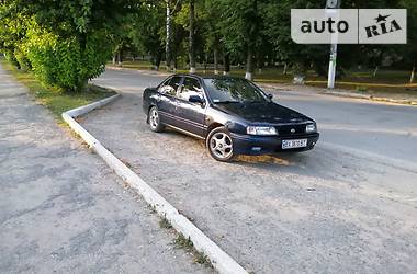 Седан Nissan Primera 1994 в Підволочиську