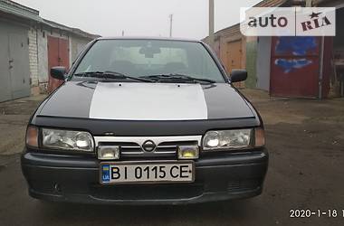 Седан Nissan Primera 1991 в Полтаве