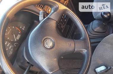 Седан Nissan Primera 1992 в 