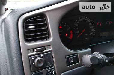 Седан Nissan Primera 2001 в 