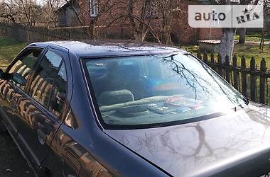 Седан Nissan Primera 1992 в 