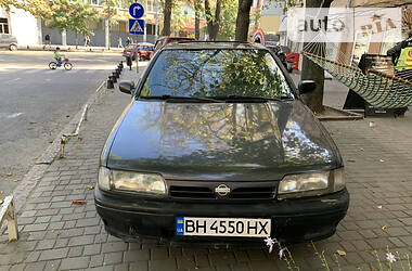 Седан Nissan Primera 1993 в Одессе