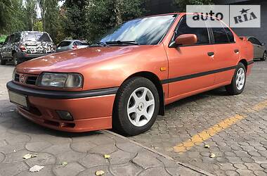 Седан Nissan Primera 1995 в Кривом Роге