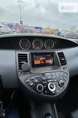 Седан Nissan Primera 2003 в Києві