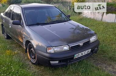 Седан Nissan Primera 1991 в Калиновке