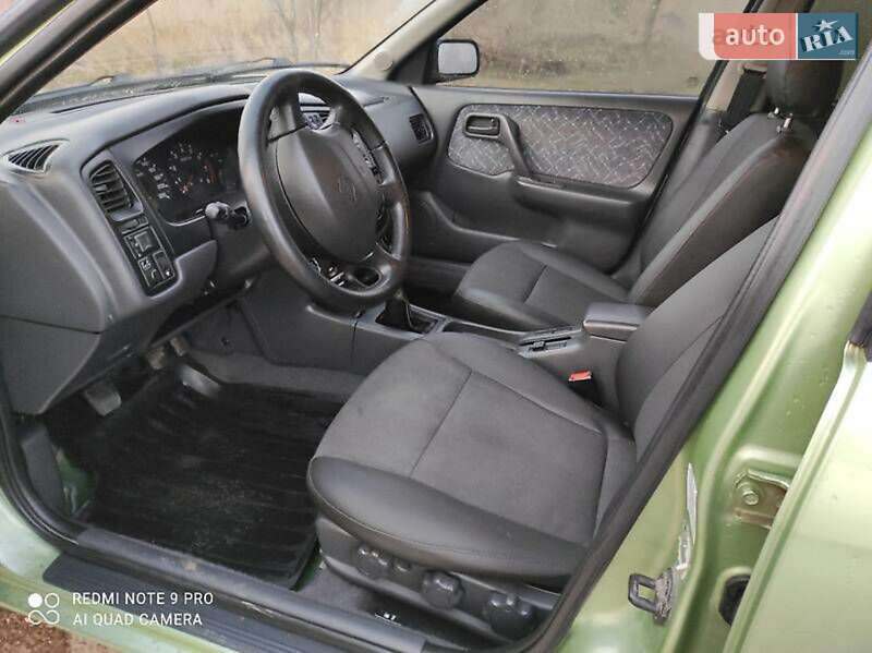 Лифтбек Nissan Primera 1996 в Бережанах