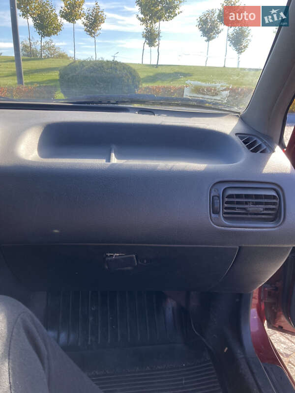 Седан Nissan Primera 1995 в Дніпрі фото 21 Седан Nissan Primera 1995 в Дніпрі