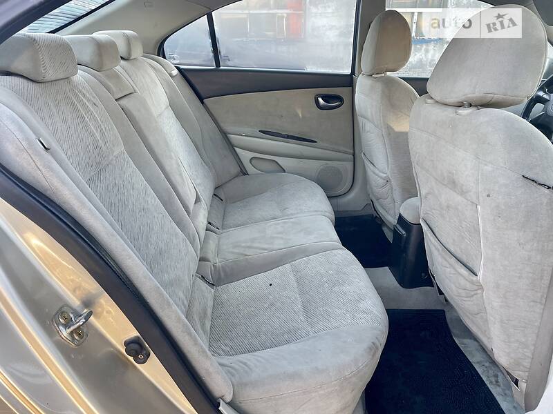 Седан Nissan Primera 2003 в Горішніх Плавнях