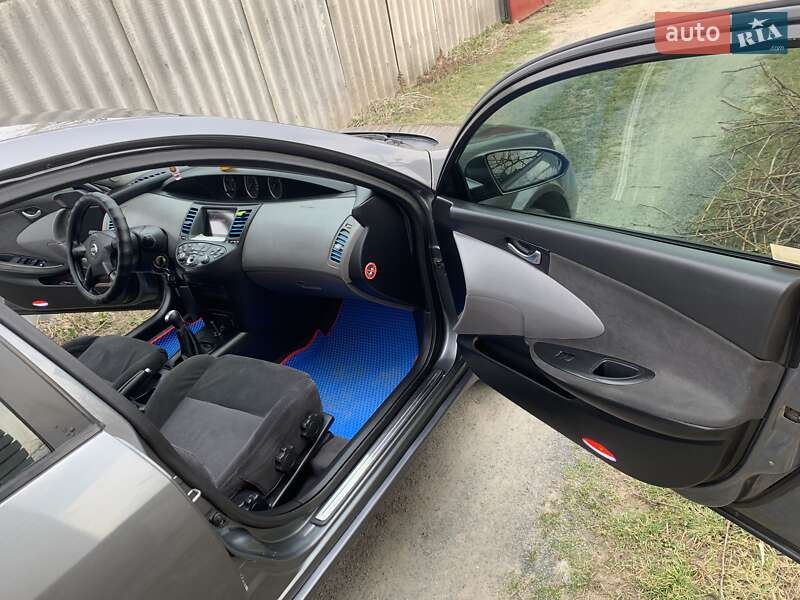 Седан Nissan Primera 2003 в Монастирищеві