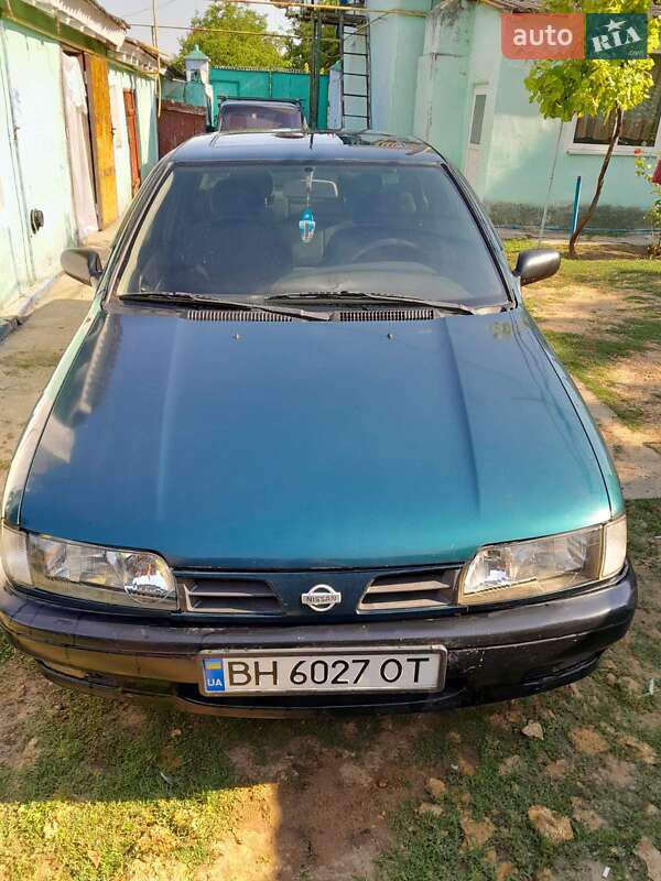 Седан Nissan Primera 1995 в Березовке