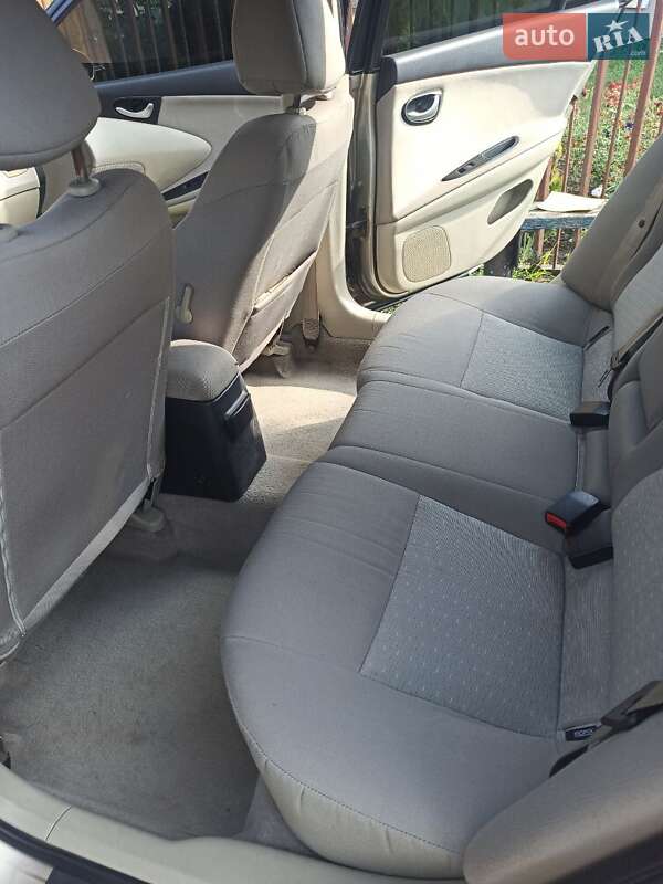 Седан Nissan Primera 2002 в Білій Церкві