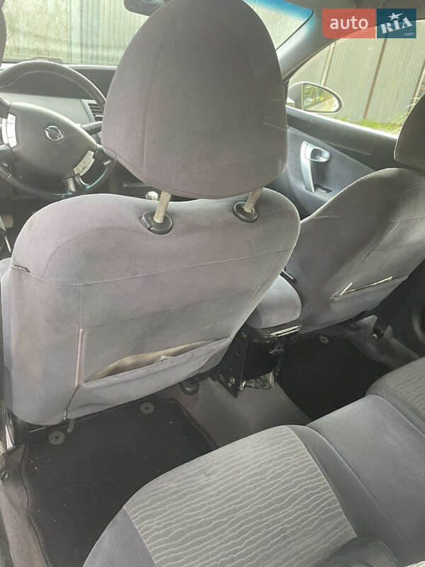 Ліфтбек Nissan Primera 2004 в Мукачевому