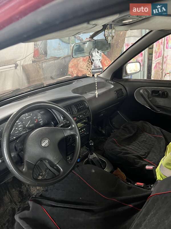 Универсал Nissan Primera 1992 в Зборове