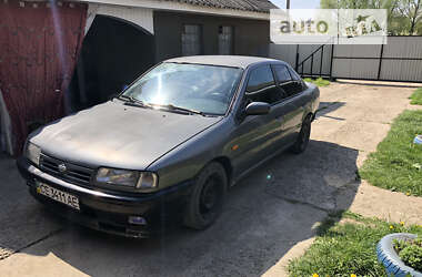 Седан Nissan Primera 1996 в Кельменцах