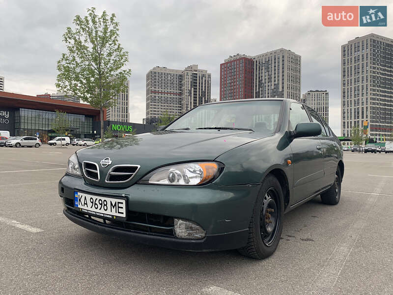 Седан Nissan Primera 2001 в Києві