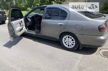 Седан Nissan Primera 2001 в Одессе