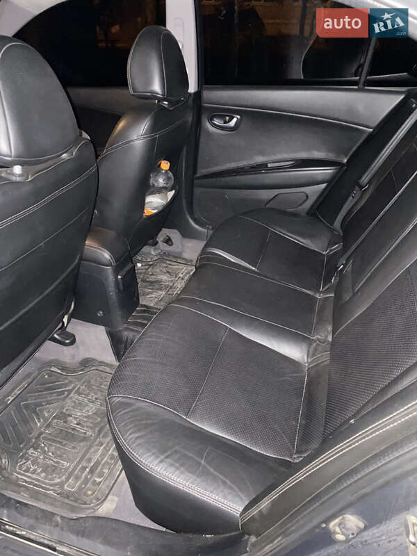 Седан Nissan Primera 2003 в Днепре