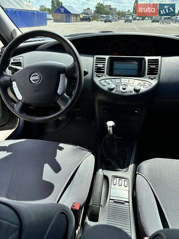 Седан Nissan Primera 2006 в Киеве