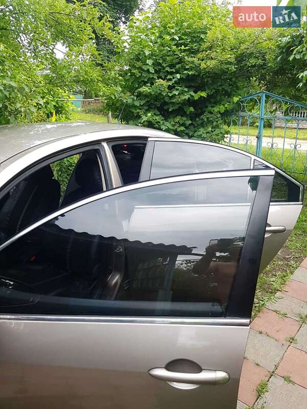 Седан Nissan Primera 2005 в Бродецком