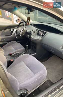Седан Nissan Primera 2006 в Жовкві