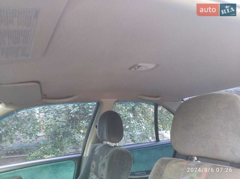 Седан Nissan Primera 1996 в Березівці