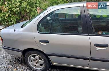 Седан Nissan Primera 1991 в Бердичеве