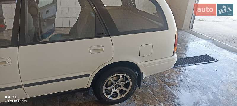 Універсал Nissan Primera 1990 в Овідіополі