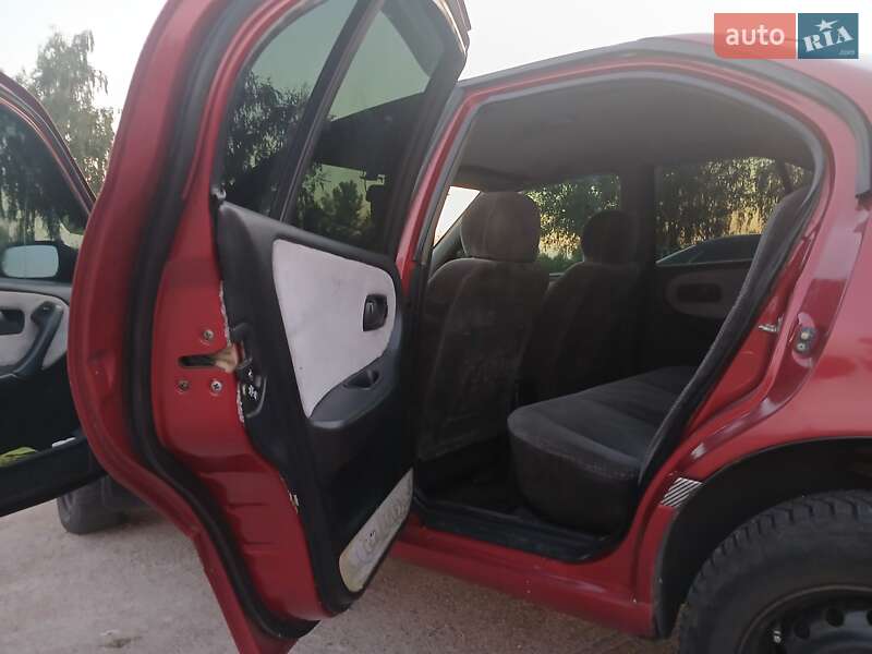 Седан Nissan Primera 1990 в Василькові